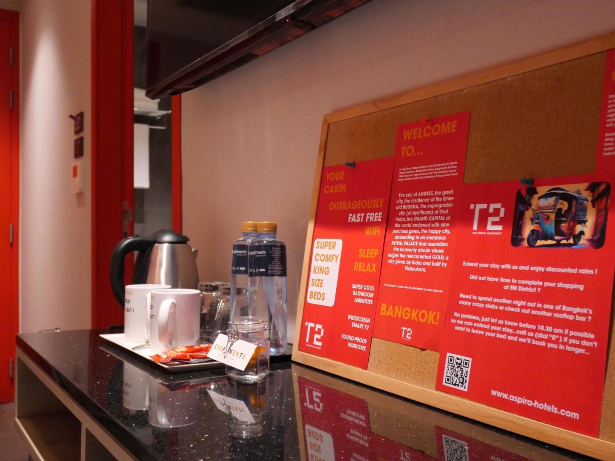 T2 The Portal Sukhumvit Hotel Банкок Екстериор снимка