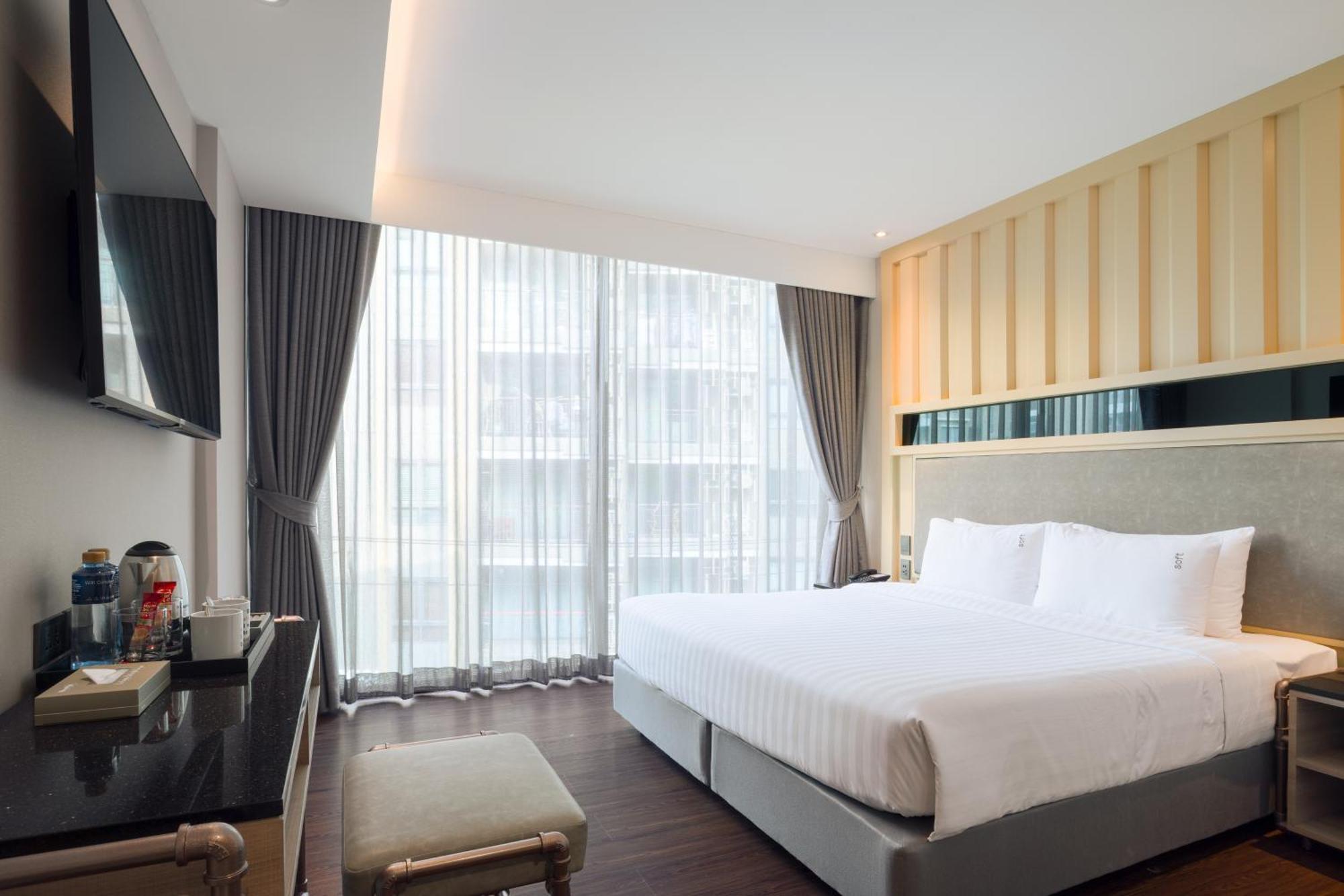 T2 The Portal Sukhumvit Hotel Банкок Екстериор снимка