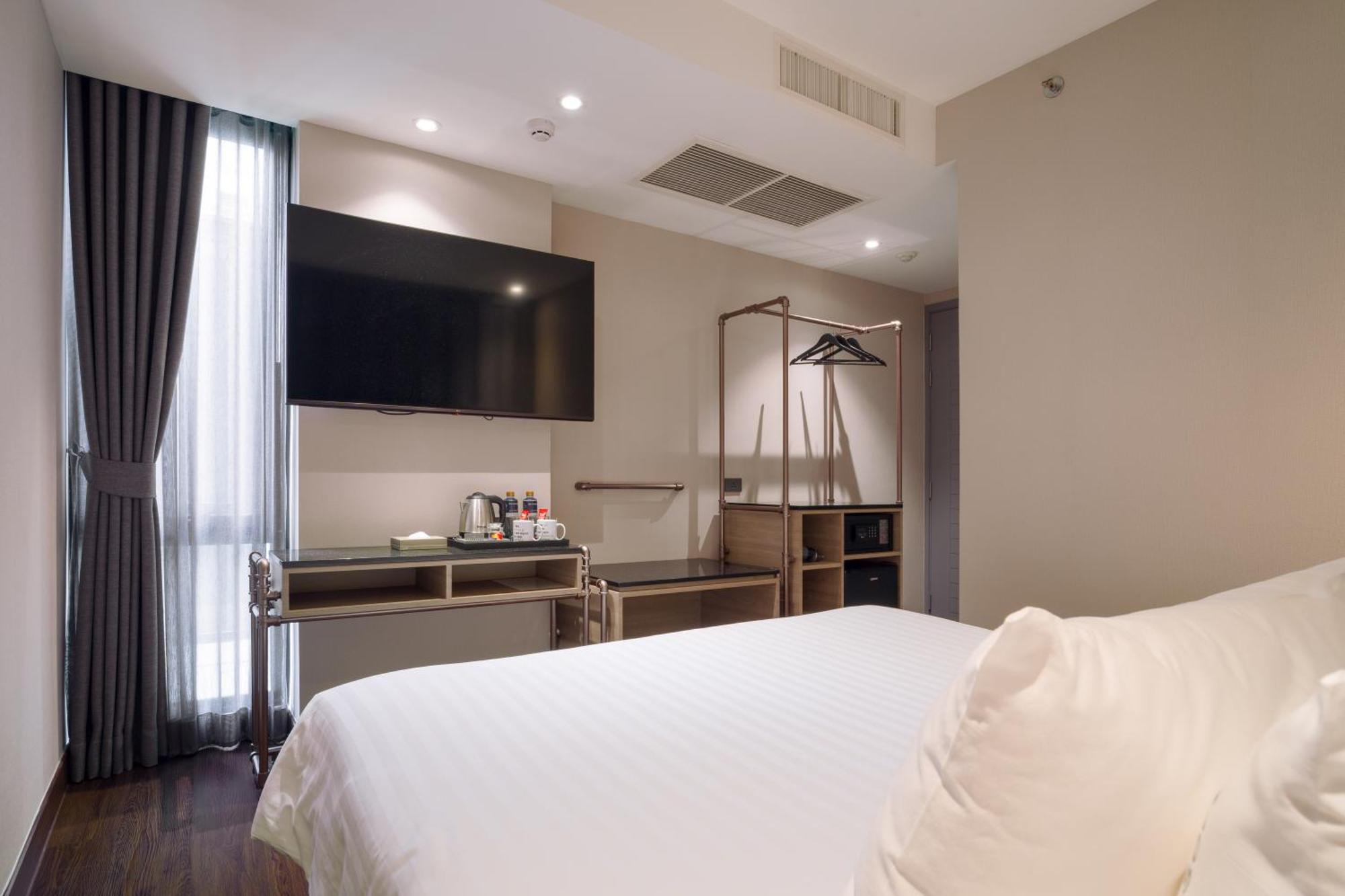 T2 The Portal Sukhumvit Hotel Банкок Екстериор снимка